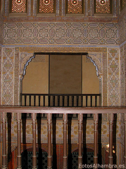 Galera de los msicos sobre la Sala de las Camas de la Alhambra